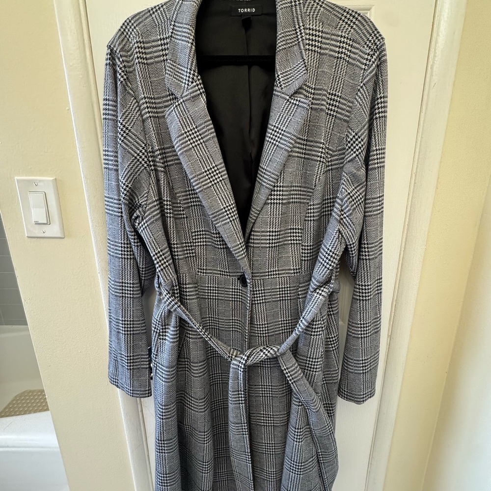 Torrid Women's Black and White Plaid Trench Coat